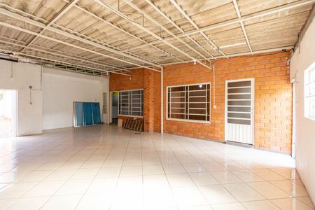 Casa para alugar com 200m², 3 quartos e 3 vagas