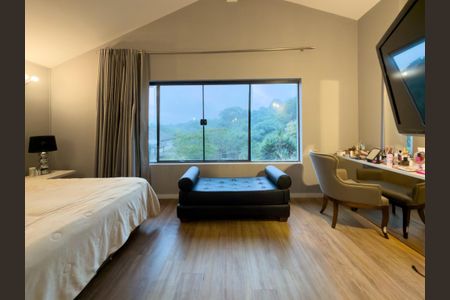 Casa de condomínio à venda com 458m², 4 quartos e 4 vagasFoto 40