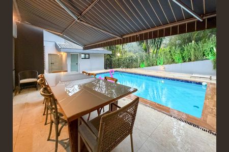 Casa de condomínio à venda com 458m², 4 quartos e 4 vagasFoto 22