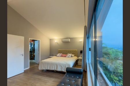 Casa de condomínio à venda com 458m², 4 quartos e 4 vagasFoto 38
