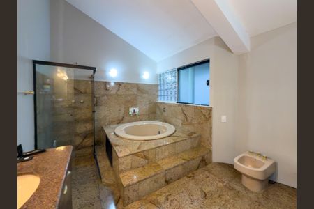 Casa de condomínio à venda com 458m², 4 quartos e 4 vagasFoto 46