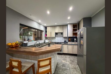 Casa de condomínio à venda com 458m², 4 quartos e 4 vagasFoto 33