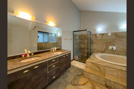 Casa de condomínio à venda com 458m², 4 quartos e 4 vagasFoto 41