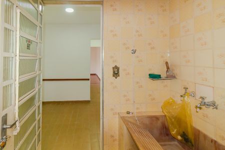 Casa à venda com 130m², 3 quartos e sem vagaÁrea de Serviço