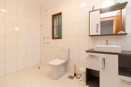 Casa para alugar com 290m², 3 quartos e 2 vagas Casa para alugar com 290m², 3 quartos e 2 vagasBanheiro