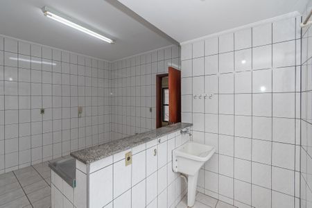 Apartamento para alugar com 65m², 2 quartos e 1 vaga Apartamento para alugar com 65m², 2 quartos e 1 vagaCozinha e Área de Serviço