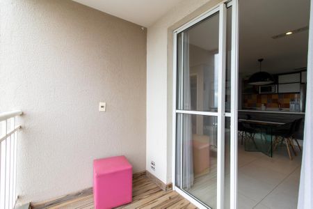 Apartamento para alugar com 74m², 2 quartos e 2 vagasVaranda