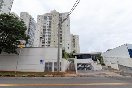 Apartamento para alugar com 74m², 2 quartos e 2 vagasFachada