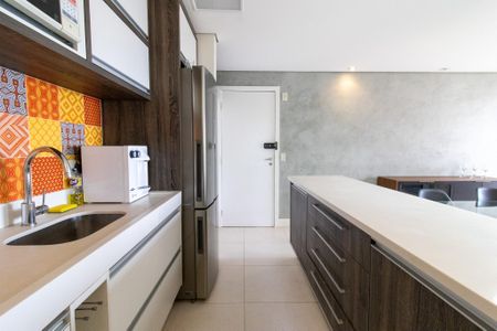 Apartamento para alugar com 74m², 2 quartos e 2 vagasCozinha