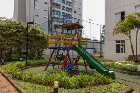 Apartamento para alugar com 74m², 2 quartos e 2 vagasÁrea comum - Playground
