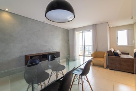 Sala de apartamento para alugar com 2 quartos, 74m² em Fazenda Santa Cândida, Campinas
