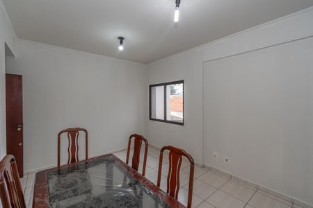 Apartamento para alugar com 65m², 2 quartos e 1 vaga Apartamento para alugar com 65m², 2 quartos e 1 vagaSala de Estar/Jantar