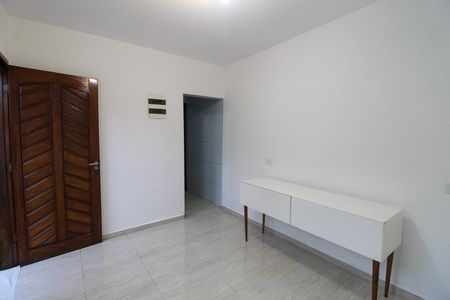 Sala de casa para alugar com 2 quartos, 130m² em Raposo Tavares, São Paulo