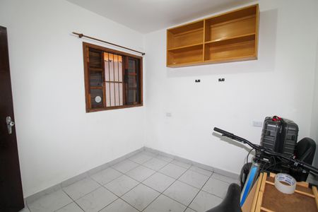 Quarto 1 de casa para alugar com 2 quartos, 130m² em Raposo Tavares, São Paulo
