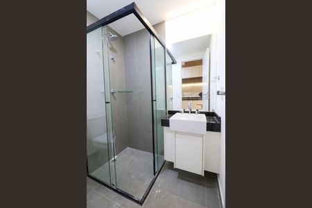 Banheiro de kitnet/studio para alugar com 1 quarto, 25m² em Brooklin, São Paulo