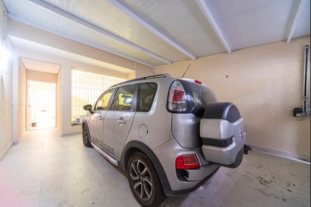 Casa à venda com 299m², 3 quartos e 2 vagas Casa à venda com 299m², 3 quartos e 2 vagasGaragem