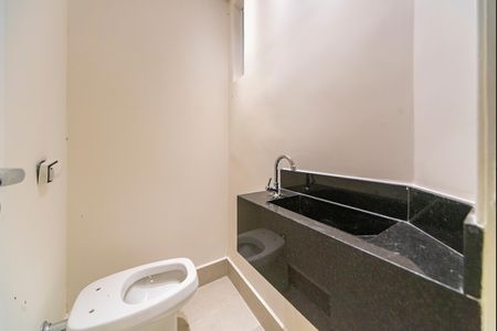 Casa à venda com 299m², 3 quartos e 2 vagas Casa à venda com 299m², 3 quartos e 2 vagasLavabo