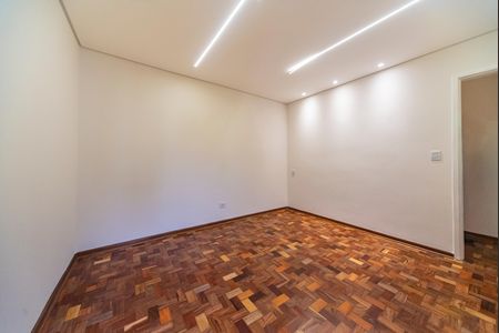 Casa à venda com 299m², 3 quartos e 2 vagas Casa à venda com 299m², 3 quartos e 2 vagasQuarto 2