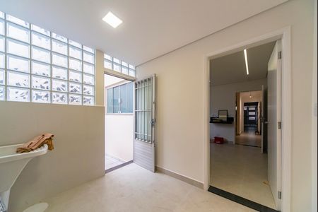 Casa à venda com 299m², 3 quartos e 2 vagas Casa à venda com 299m², 3 quartos e 2 vagasÁrea de Serviço