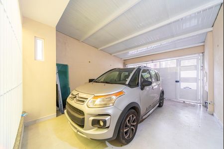 Casa à venda com 299m², 3 quartos e 2 vagas Casa à venda com 299m², 3 quartos e 2 vagasGaragem