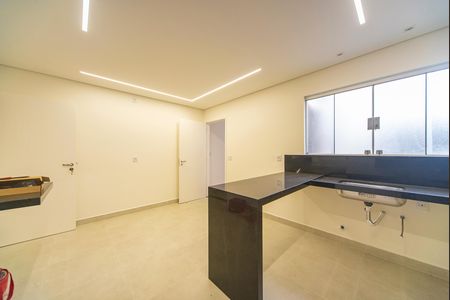 Casa à venda com 299m², 3 quartos e 2 vagas Casa à venda com 299m², 3 quartos e 2 vagasCozinha