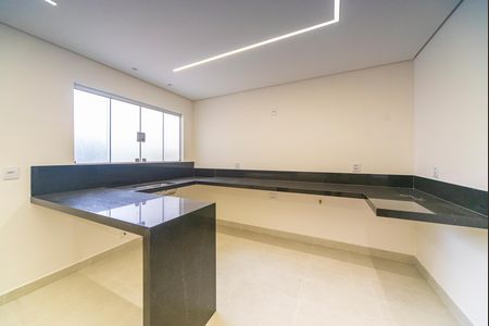 Casa à venda com 299m², 3 quartos e 2 vagas Casa à venda com 299m², 3 quartos e 2 vagasCozinha