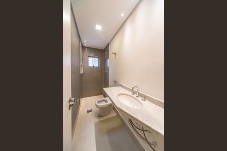 Casa à venda com 299m², 3 quartos e 2 vagas Casa à venda com 299m², 3 quartos e 2 vagasBanheiro do Quarto 3