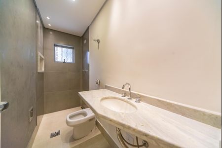 Casa à venda com 299m², 3 quartos e 2 vagas Casa à venda com 299m², 3 quartos e 2 vagasBanheiro do Quarto 3