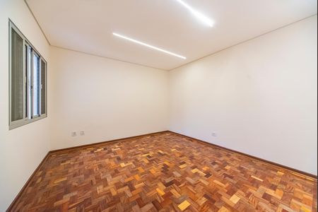 Casa à venda com 299m², 3 quartos e 2 vagas Casa à venda com 299m², 3 quartos e 2 vagasQuarto 2
