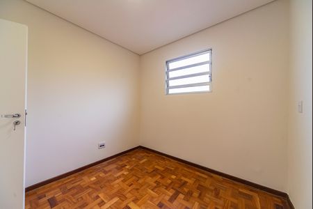 Casa à venda com 299m², 3 quartos e 2 vagas Casa à venda com 299m², 3 quartos e 2 vagasQuarto de Serviço