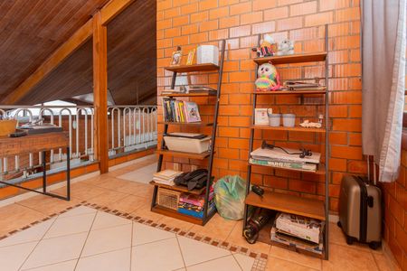 Casa à venda com 680m², 3 quartos e 5 vagasEscritório