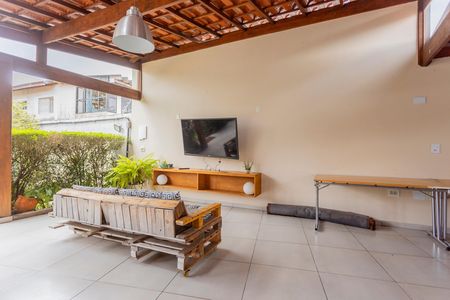 Casa à venda com 680m², 3 quartos e 5 vagasÁrea de lazer