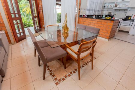 Casa à venda com 680m², 3 quartos e 5 vagasCopa
