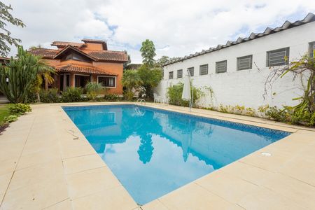 Casa à venda com 680m², 3 quartos e 5 vagasPiscina