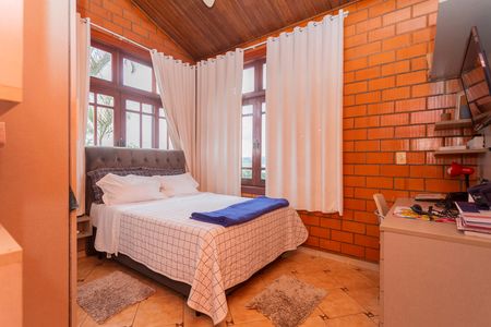 Casa à venda com 680m², 3 quartos e 5 vagasSuíte