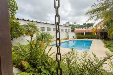 Casa à venda com 680m², 3 quartos e 5 vagasQuintal