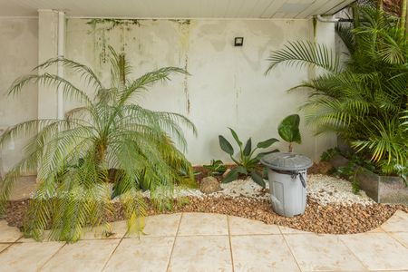 Casa à venda com 680m², 3 quartos e 5 vagasQuintal