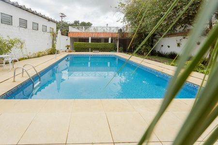 Casa à venda com 680m², 3 quartos e 5 vagasPiscina