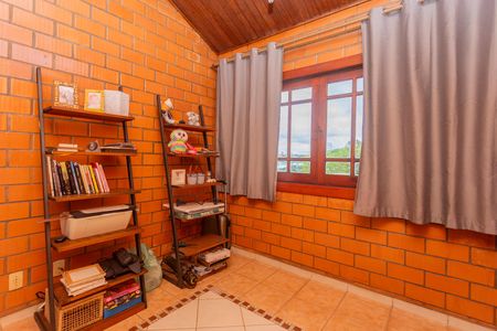 Casa à venda com 680m², 3 quartos e 5 vagasEscritório