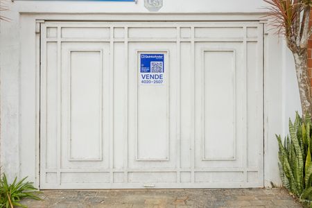 Casa à venda com 680m², 3 quartos e 5 vagasPlaca QuintoAndar