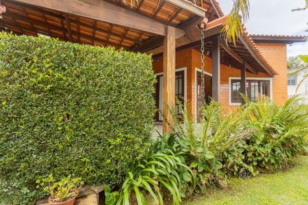 Casa à venda com 680m², 3 quartos e 5 vagasQuintal