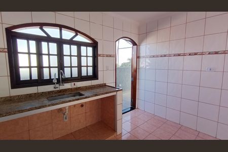 Apartamento para alugar com 70m², 2 quartos e sem vagaCozinha 