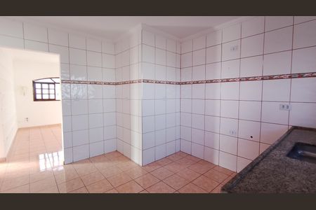 Cozinha  de apartamento para alugar com 2 quartos, 70m² em Jardim Suzano, Suzano