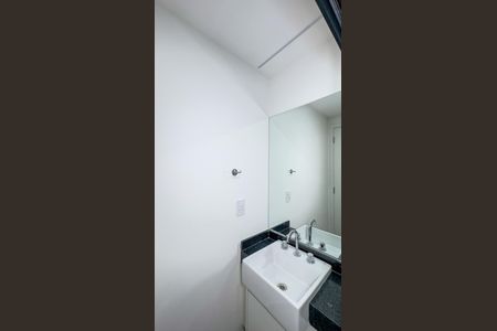 Banheiro de kitnet/studio para alugar com 1 quarto, 25m² em Brooklin, São Paulo