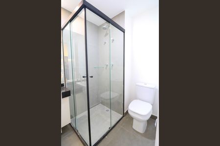 Banheiro de kitnet/studio para alugar com 1 quarto, 25m² em Brooklin, São Paulo