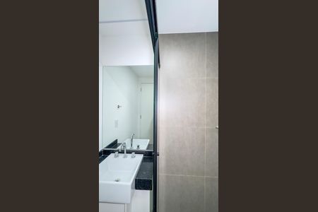 Banheiro de kitnet/studio para alugar com 1 quarto, 25m² em Brooklin, São Paulo