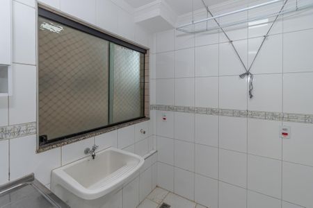 Apartamento para alugar com 85m², 3 quartos e 2 vagas Apartamento para alugar com 85m², 3 quartos e 2 vagasCozinha e Área de Serviço