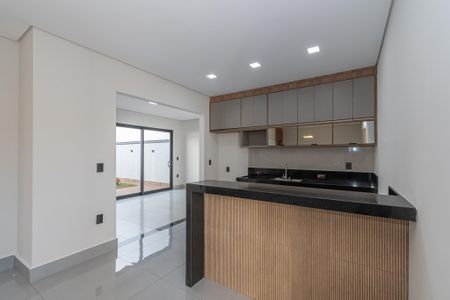 Casa de condomínio para alugar com 200m², 3 quartos e 2 vagas Casa de condomínio para alugar com 200m², 3 quartos e 2 vagasCozinha
