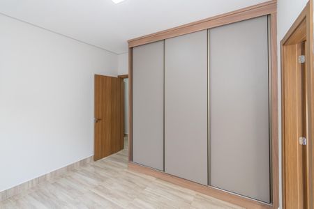 Casa de condomínio para alugar com 200m², 3 quartos e 2 vagas Casa de condomínio para alugar com 200m², 3 quartos e 2 vagasSuite 3