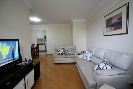 Sala de apartamento para alugar com 3 quartos, 76m² em Jardim Londrina, São Paulo